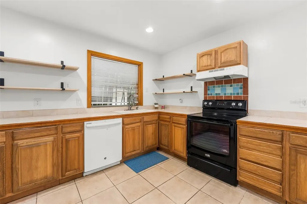 4156 NW 10th Street Gainesville FL 32609