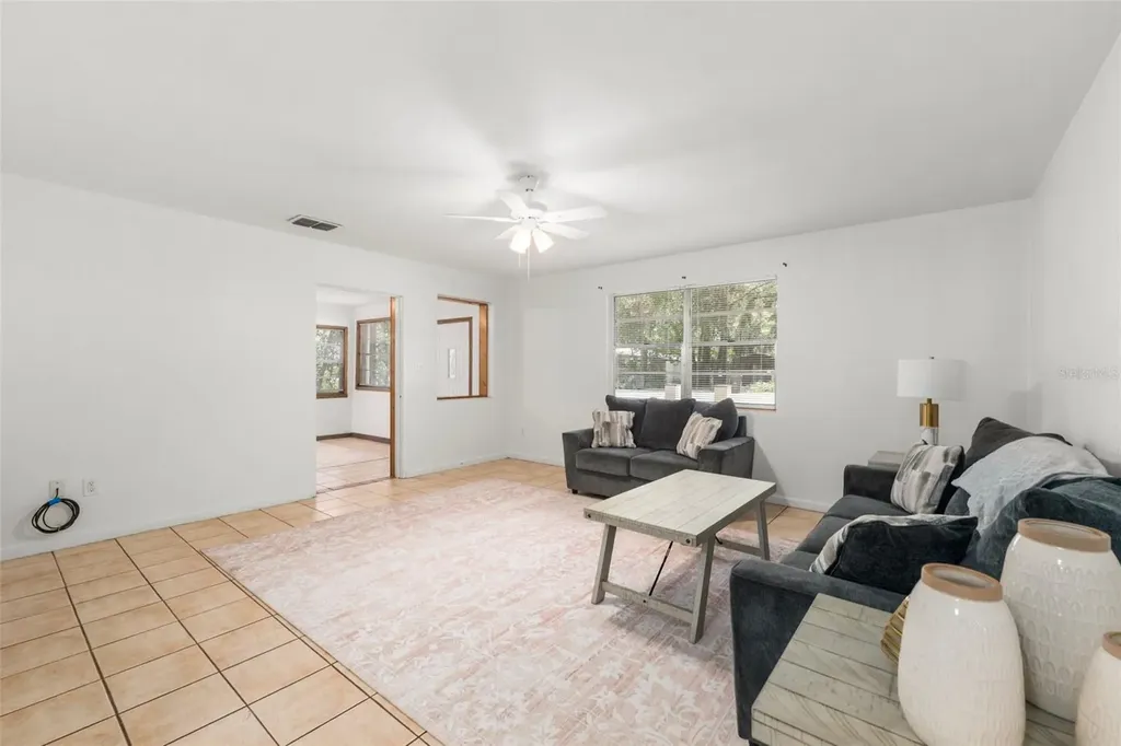 4156 NW 10th Street Gainesville FL 32609
