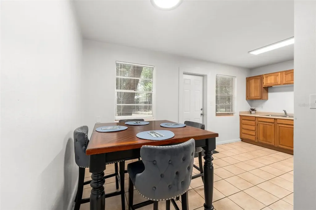 4156 NW 10th Street Gainesville FL 32609
