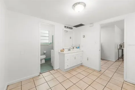 4156 NW 10th Street Gainesville FL 32609