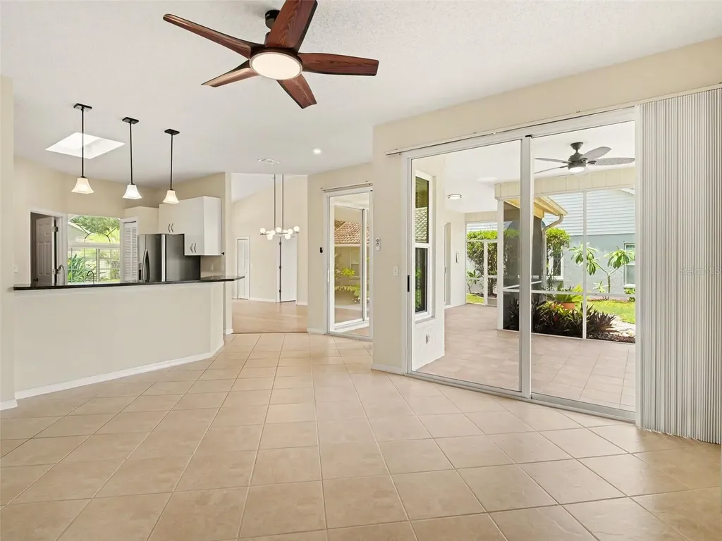 5325 Gardens Drive Sarasota FL 34243