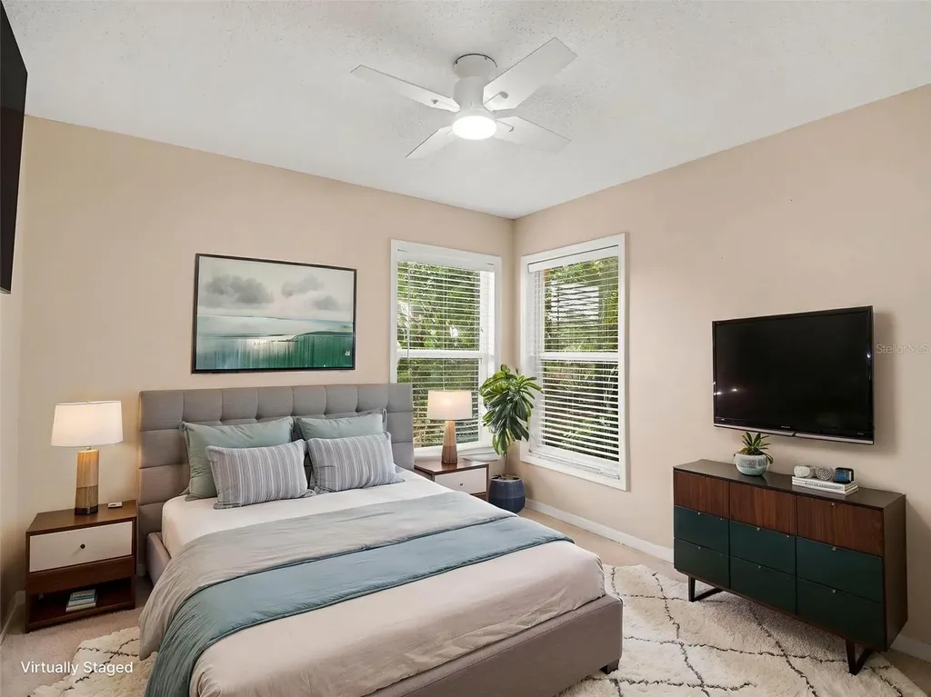 5325 Gardens Drive Sarasota FL 34243