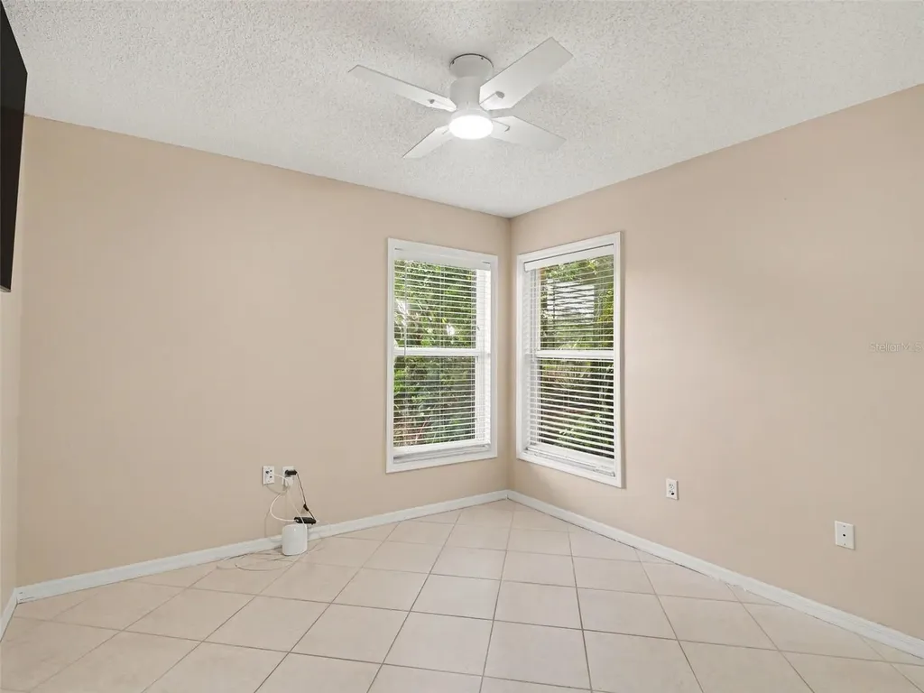 5325 Gardens Drive Sarasota FL 34243
