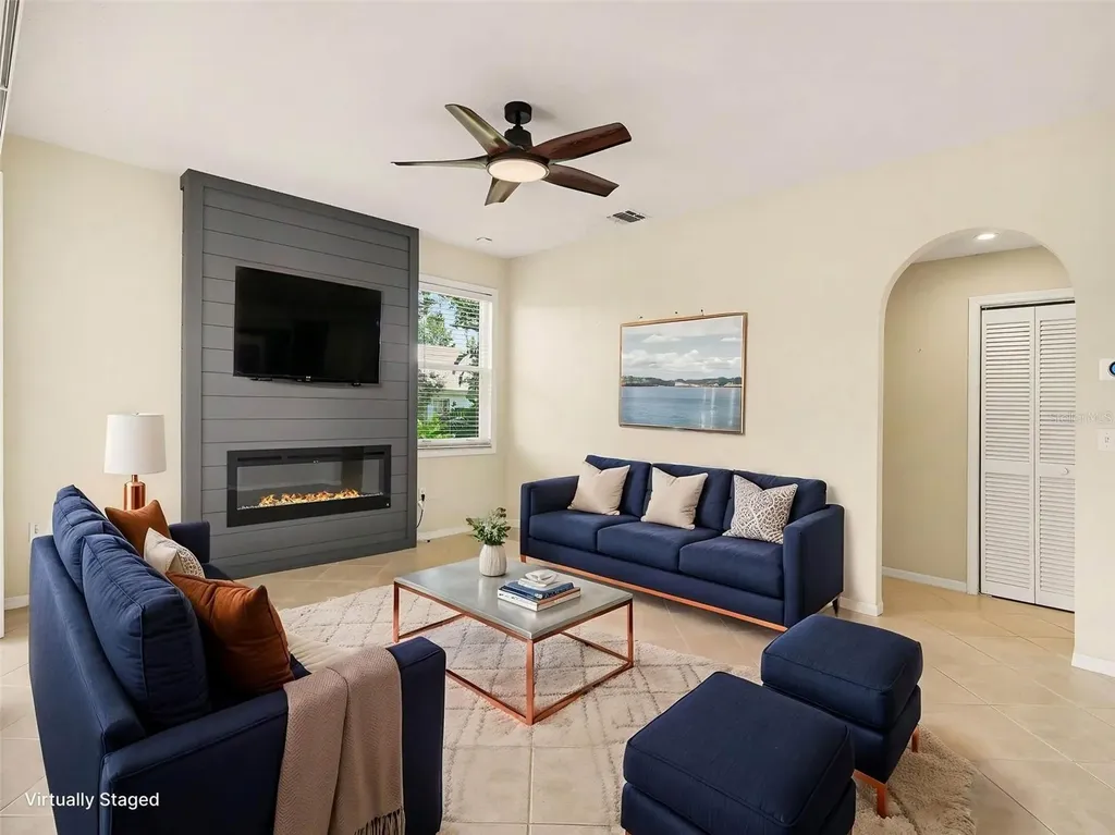 5325 Gardens Drive Sarasota FL 34243