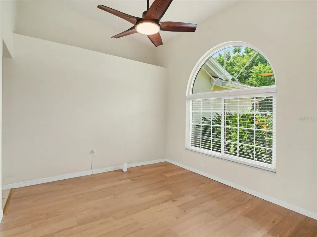 5325 Gardens Drive Sarasota FL 34243