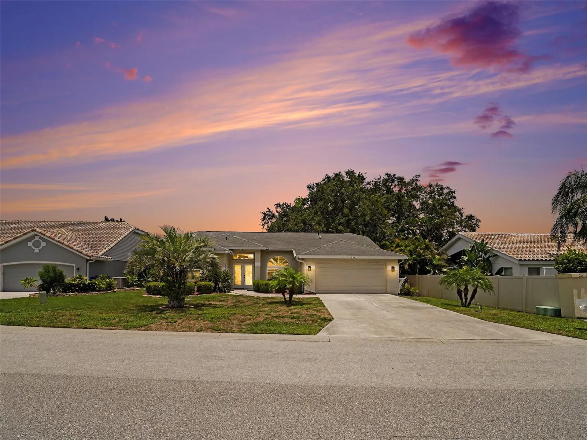 5325 Gardens Drive Sarasota FL 34243