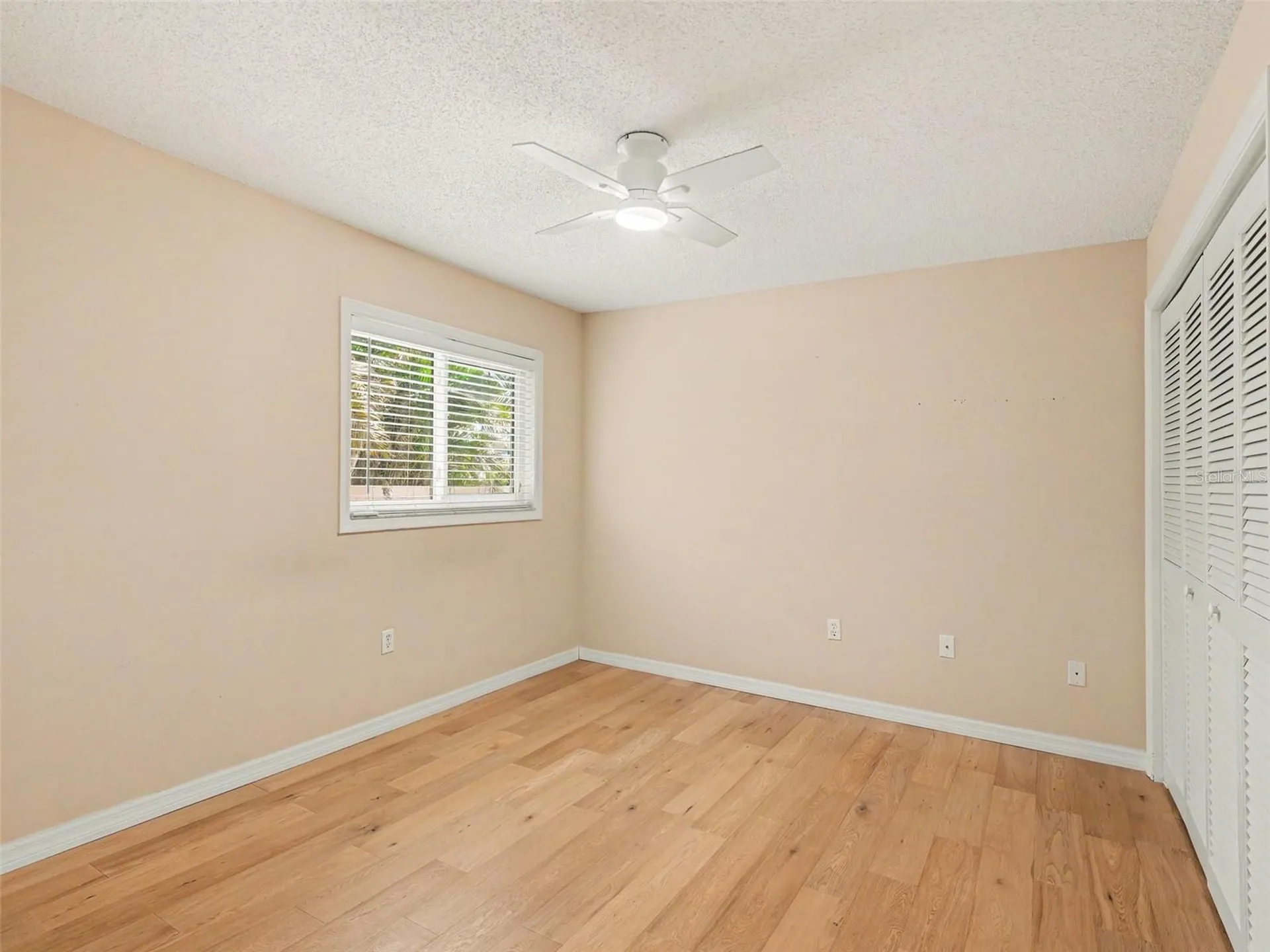 5325 Gardens Drive Sarasota FL 34243