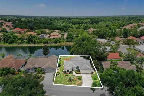 5325 Gardens Drive Sarasota FL 34243