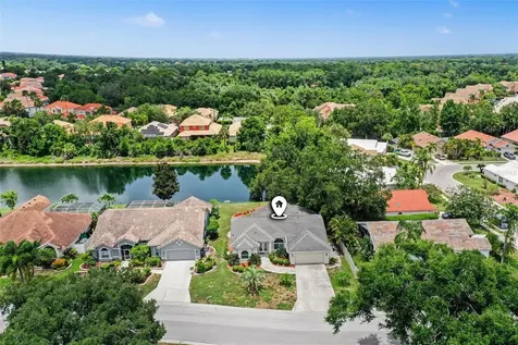 5325 Gardens Drive Sarasota FL 34243