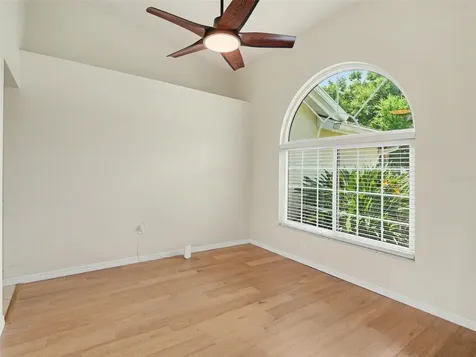 5325 Gardens Drive Sarasota FL 34243