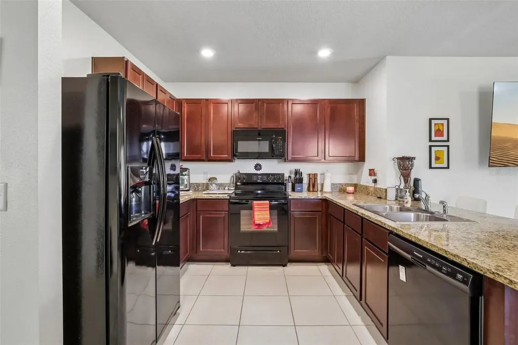 11008 Leland Groves Drive Riverview FL 33579