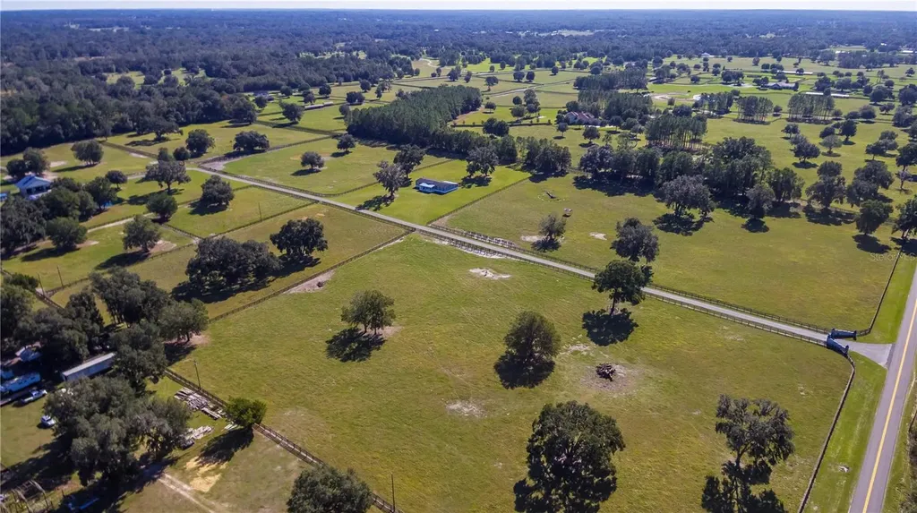 7787 NW 150th Avenue Morriston FL 32668