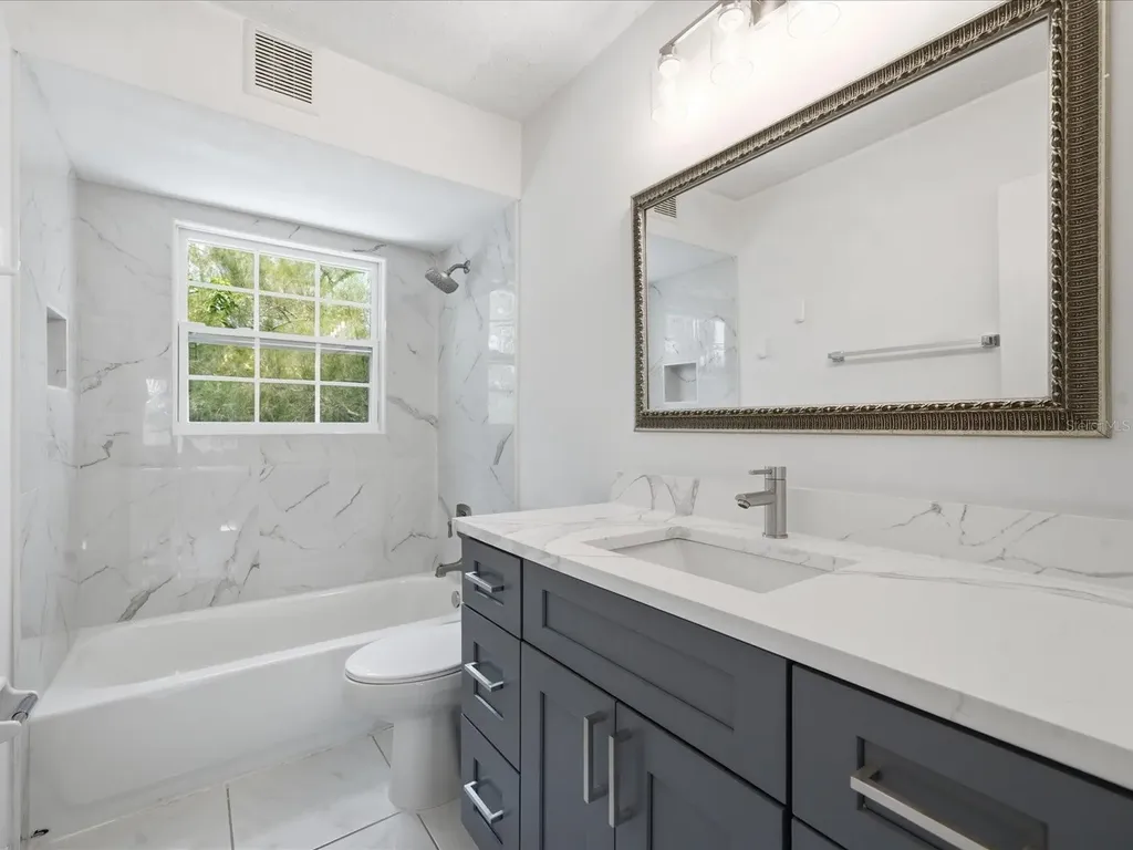 11314 Laurel Crest Lane Tampa FL 33624