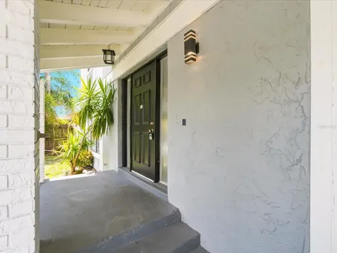 11314 Laurel Crest Lane Tampa FL 33624