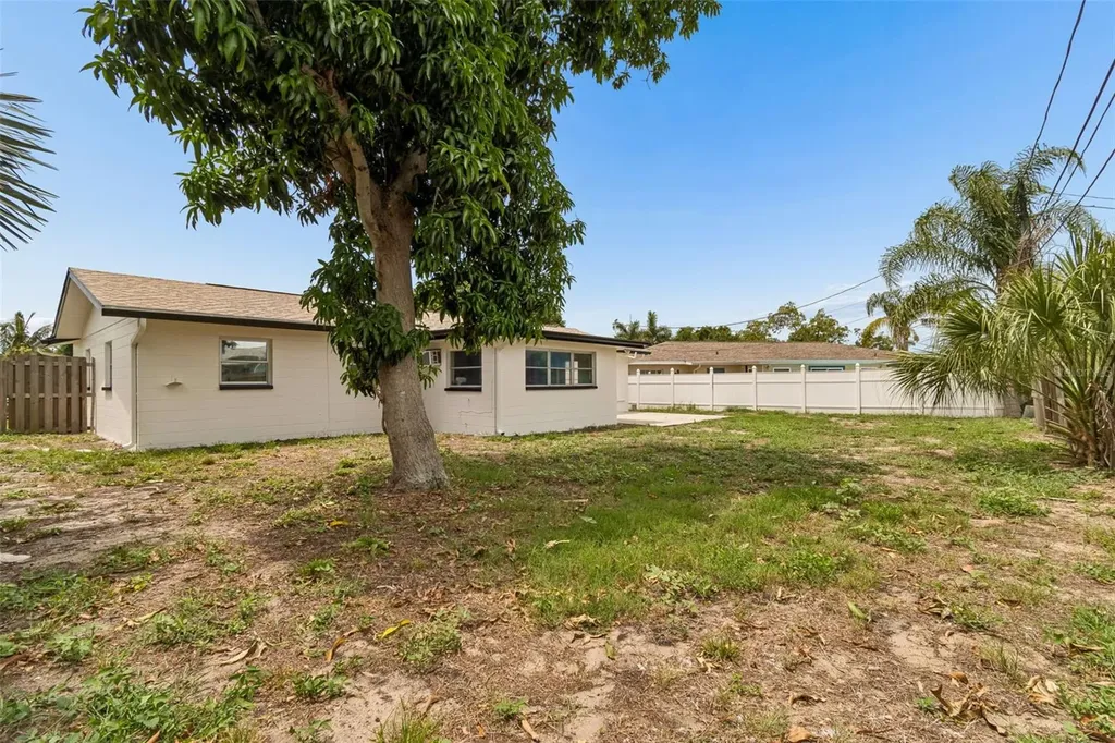 11555 63rd Avenue Seminole FL 33772