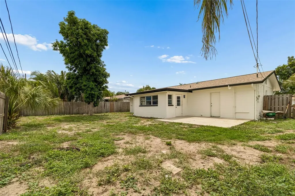 11555 63rd Avenue Seminole FL 33772