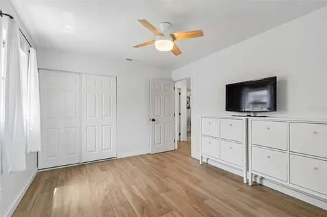 11555 63rd Avenue Seminole FL 33772