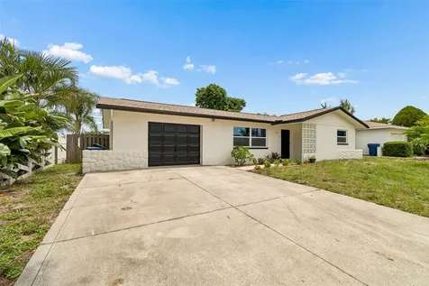 11555 63rd Avenue Seminole FL 33772
