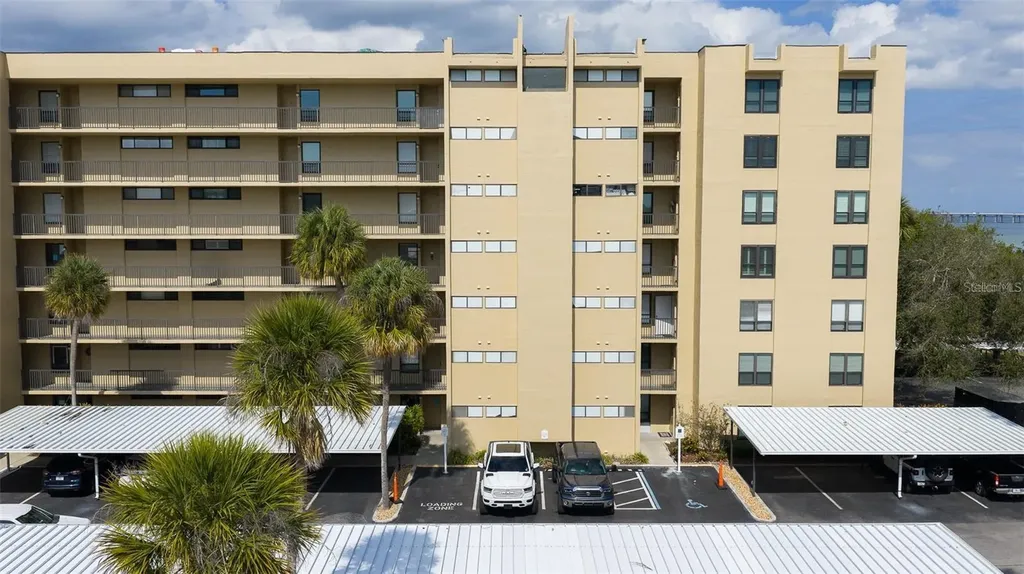 2617 Cove Cay Drive Clearwater FL 33760