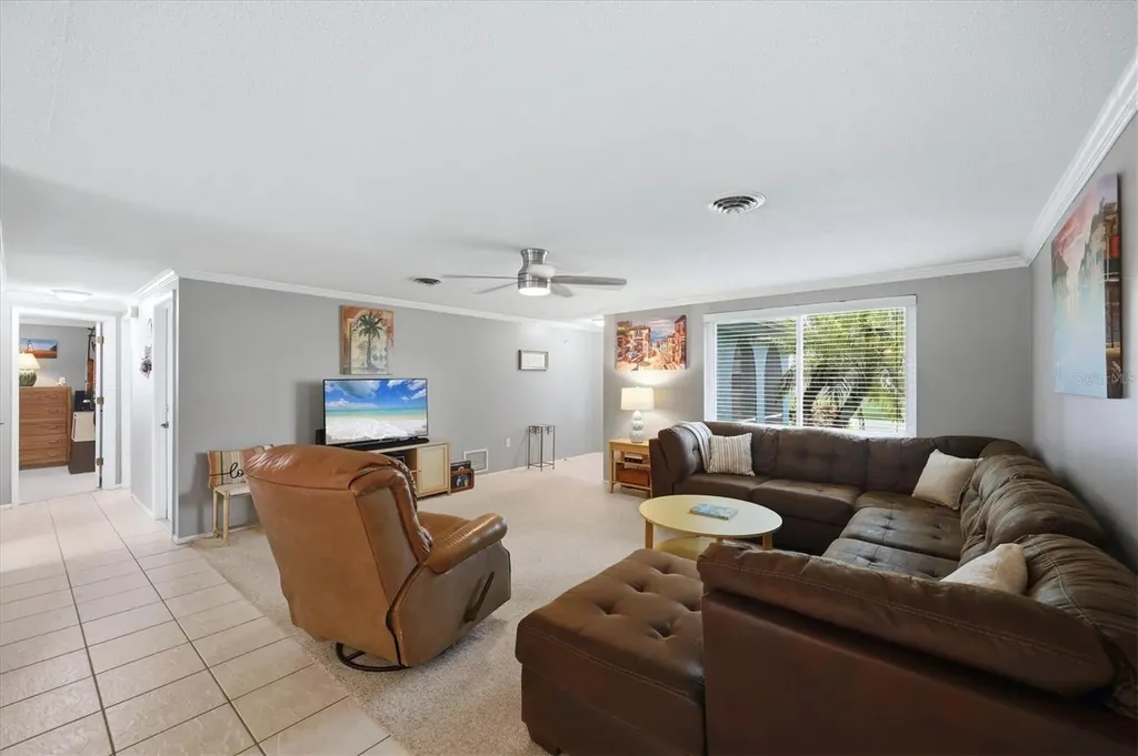 383 E Wentworth Circle Englewood FL 34223