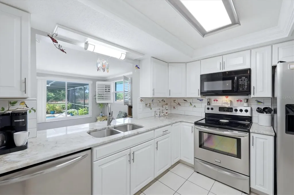 383 E Wentworth Circle Englewood FL 34223