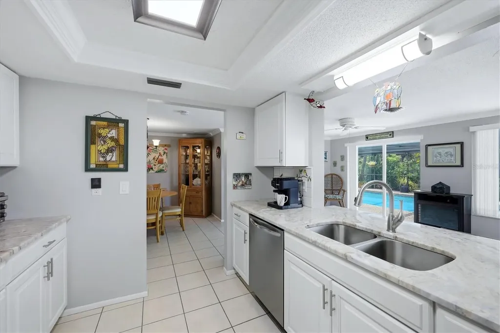 383 E Wentworth Circle Englewood FL 34223