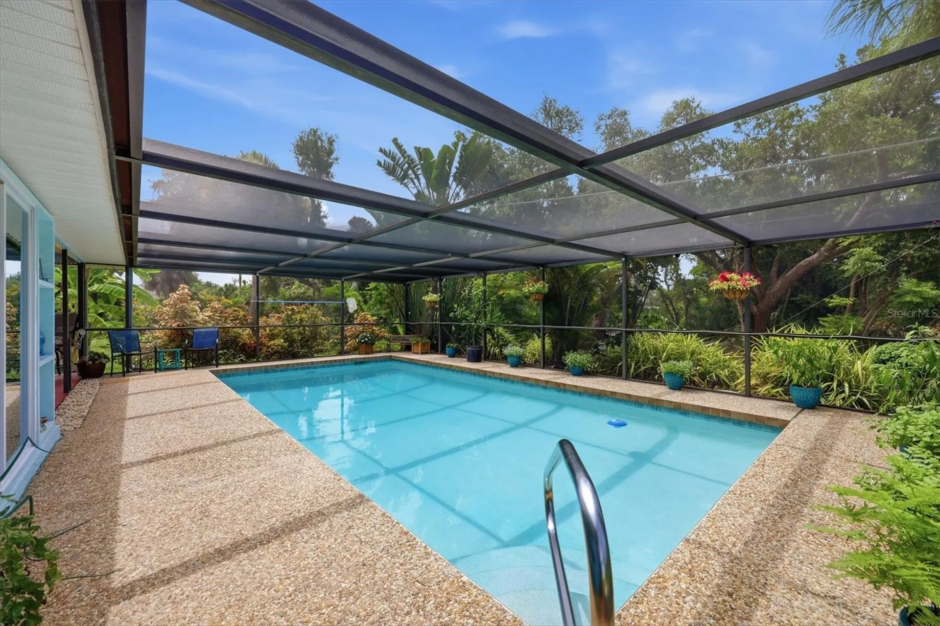 383 E Wentworth Circle Englewood FL 34223