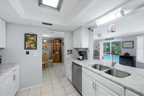 383 E Wentworth Circle Englewood FL 34223