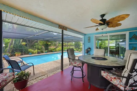 383 E Wentworth Circle Englewood FL 34223