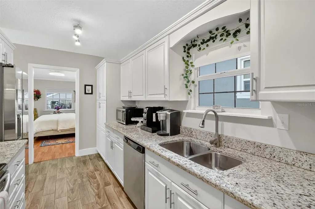 418 E 10th Avenue Mount Dora FL 32757