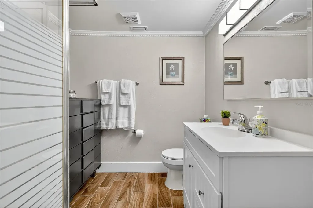 418 E 10th Avenue Mount Dora FL 32757