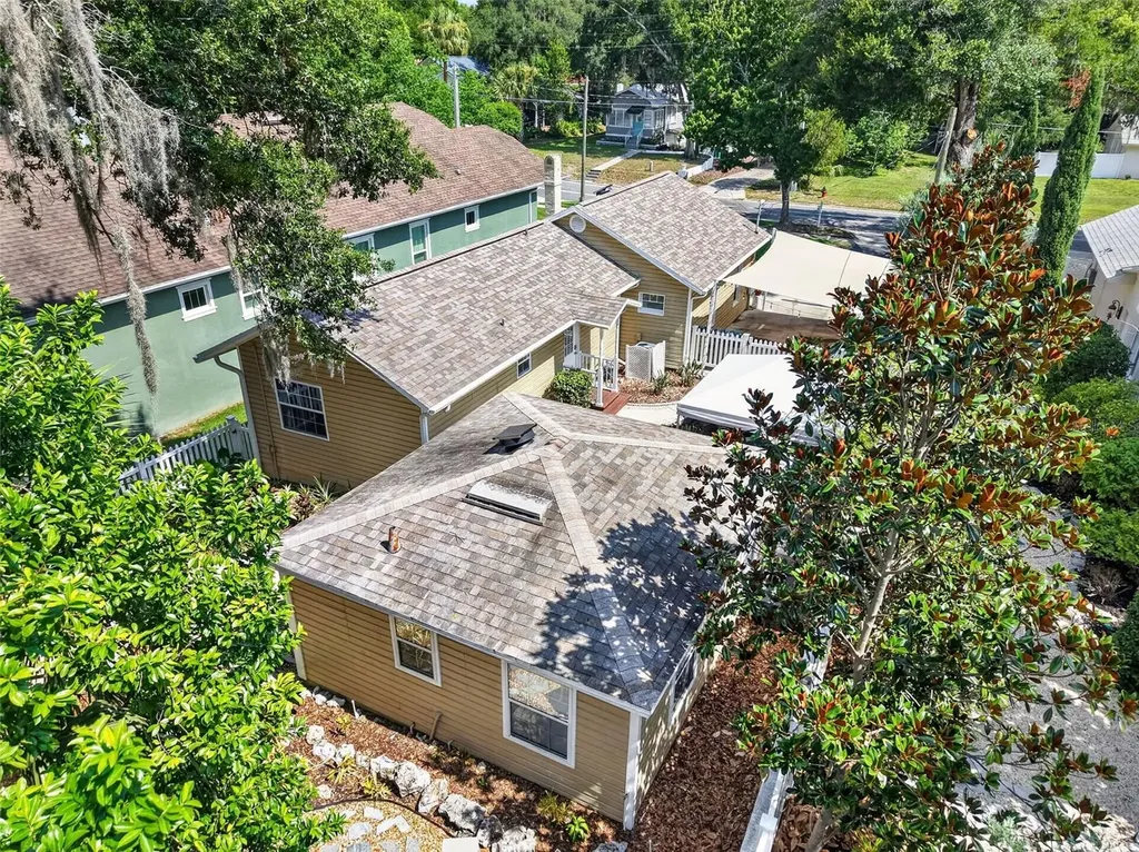 418 E 10th Avenue Mount Dora FL 32757