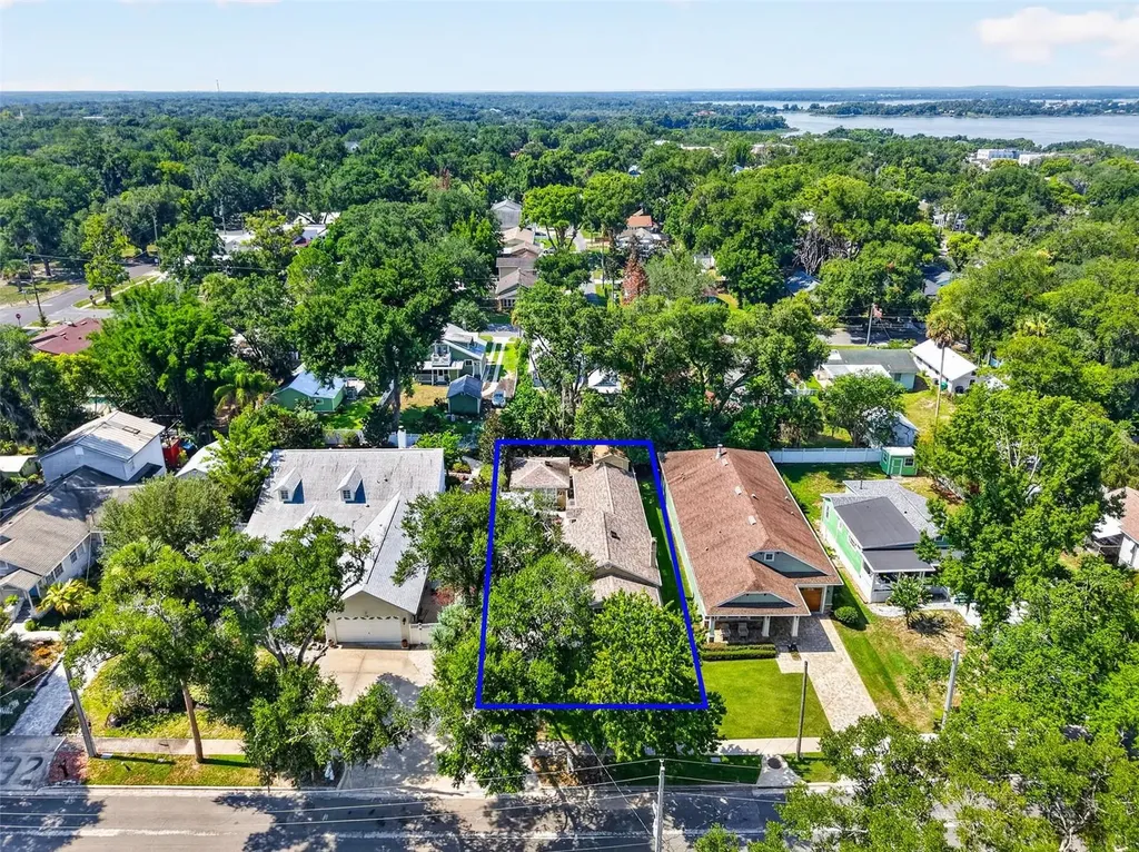 418 E 10th Avenue Mount Dora FL 32757
