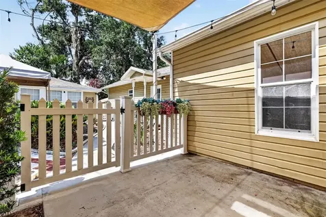 418 E 10th Avenue Mount Dora FL 32757