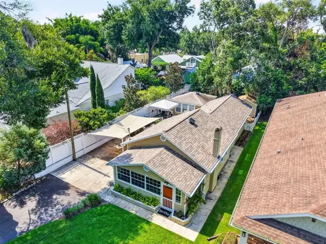 418 E 10th Avenue Mount Dora FL 32757