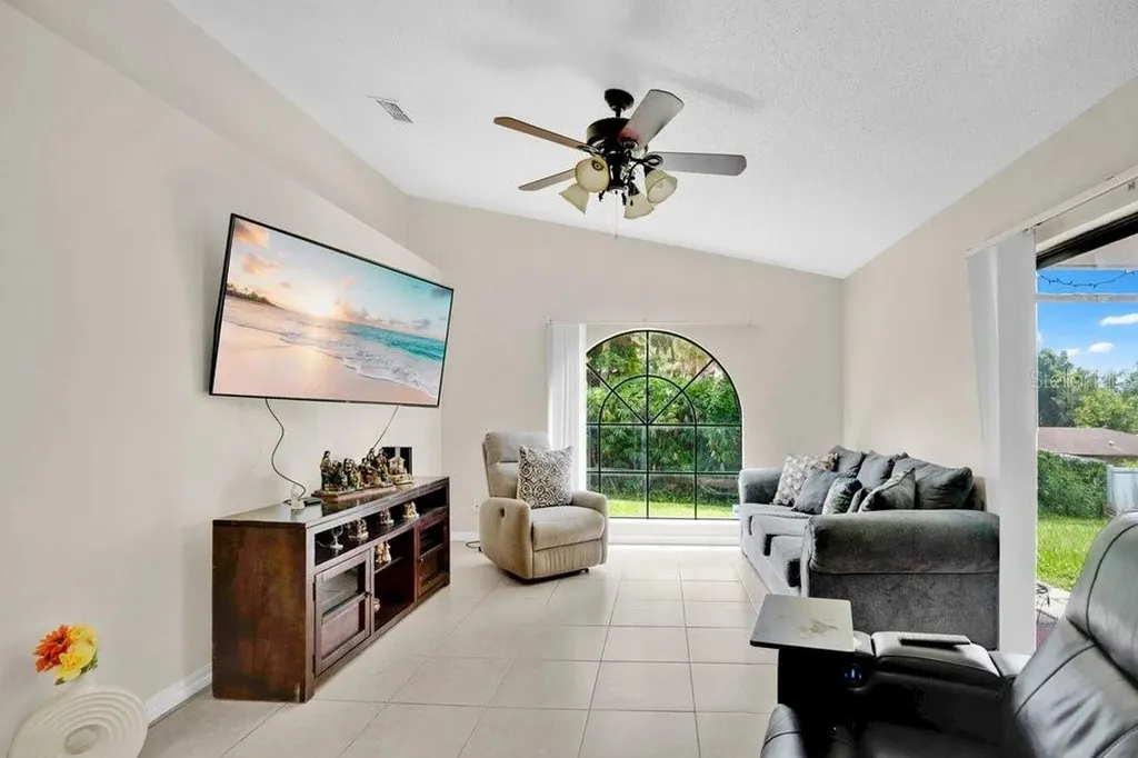 1141 Doyle Road Deltona FL 32725