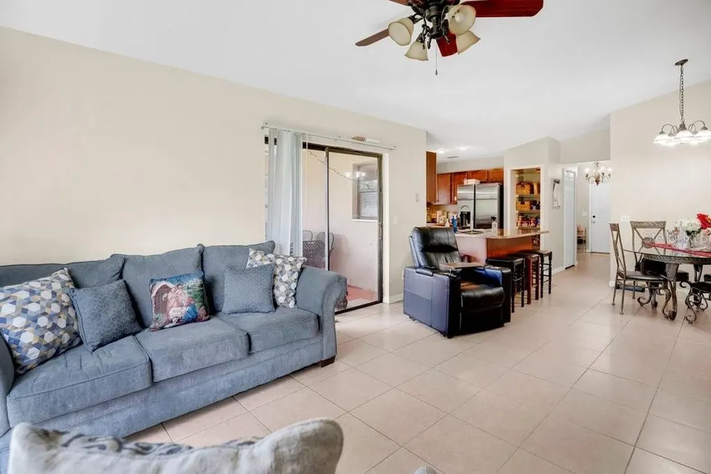 1141 Doyle Road Deltona FL 32725