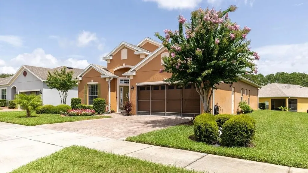 5911 Whisper Pine Drive Leesburg FL 34748