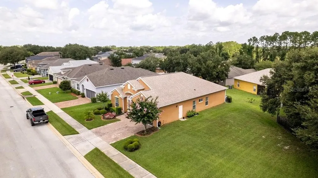 5911 Whisper Pine Drive Leesburg FL 34748