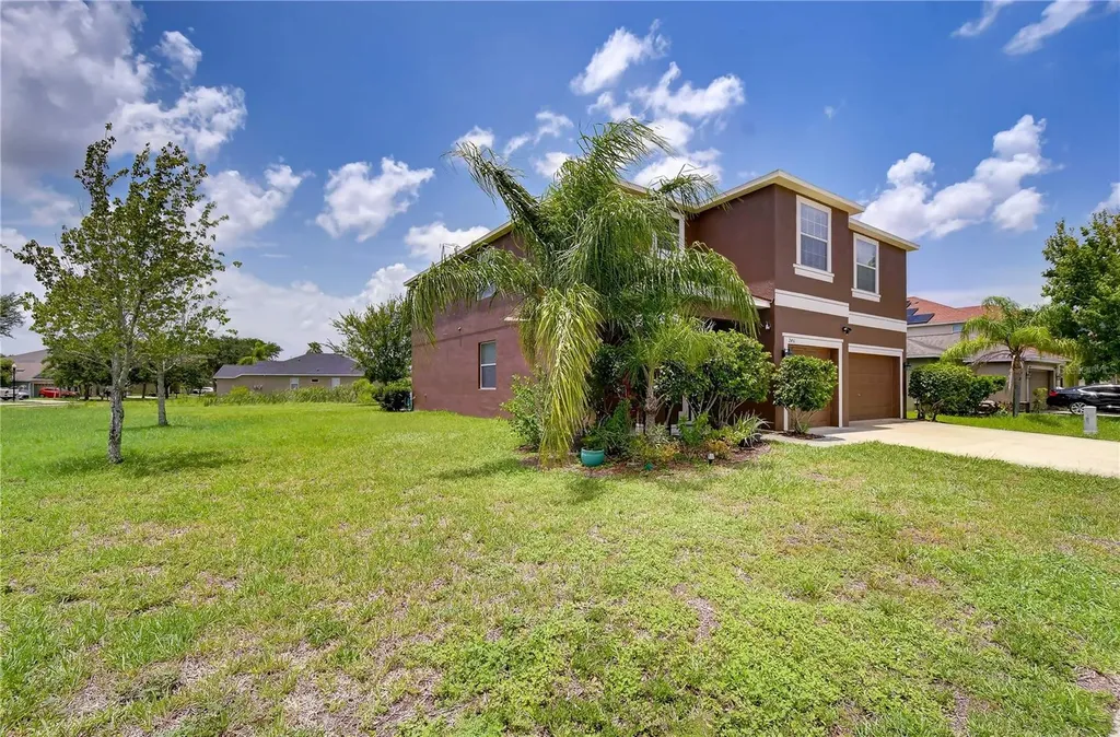 2451 Dakota Rock Drive Ruskin FL 33570