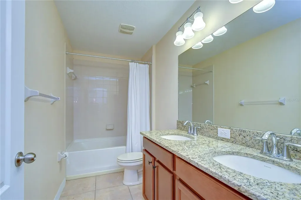 2451 Dakota Rock Drive Ruskin FL 33570