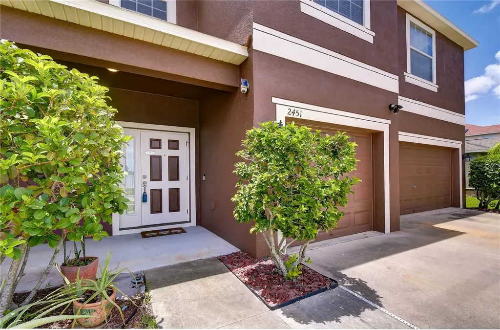2451 Dakota Rock Drive Ruskin FL 33570
