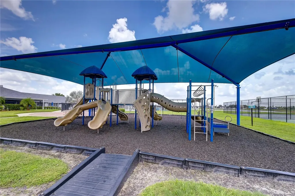 2451 Dakota Rock Drive Ruskin FL 33570