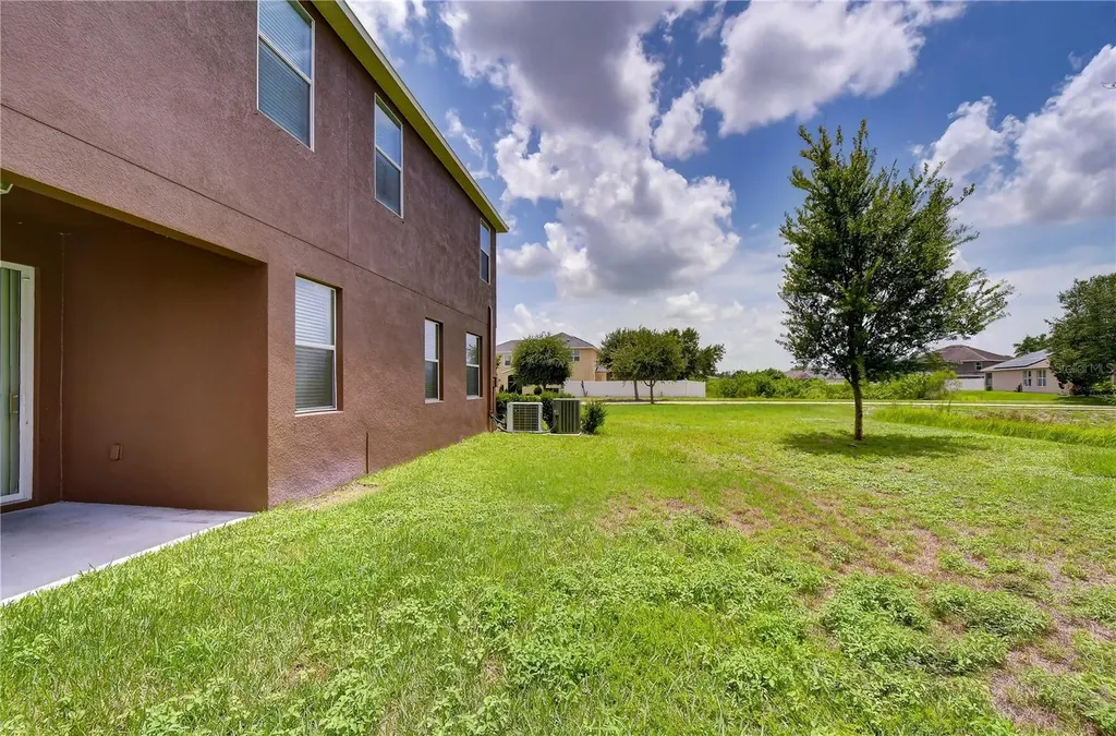 2451 Dakota Rock Drive Ruskin FL 33570