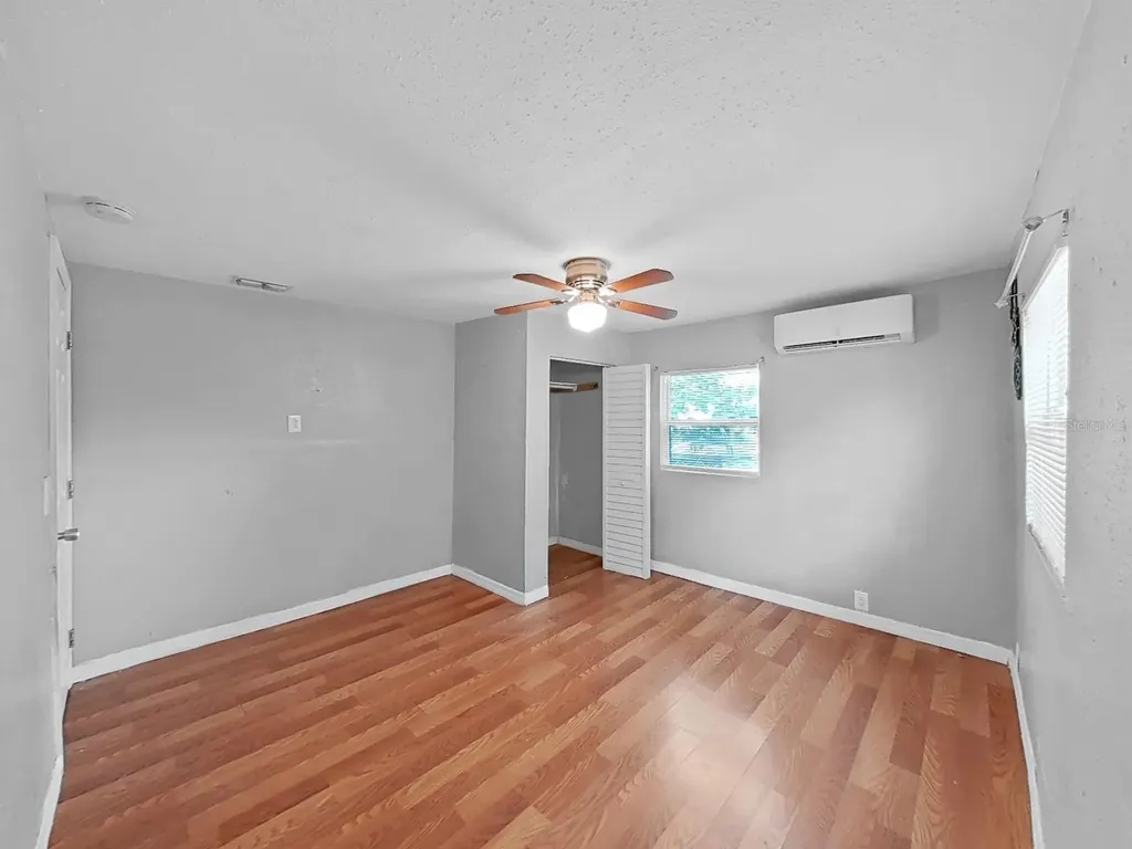 1514 E North Bay Street Tampa FL 33610