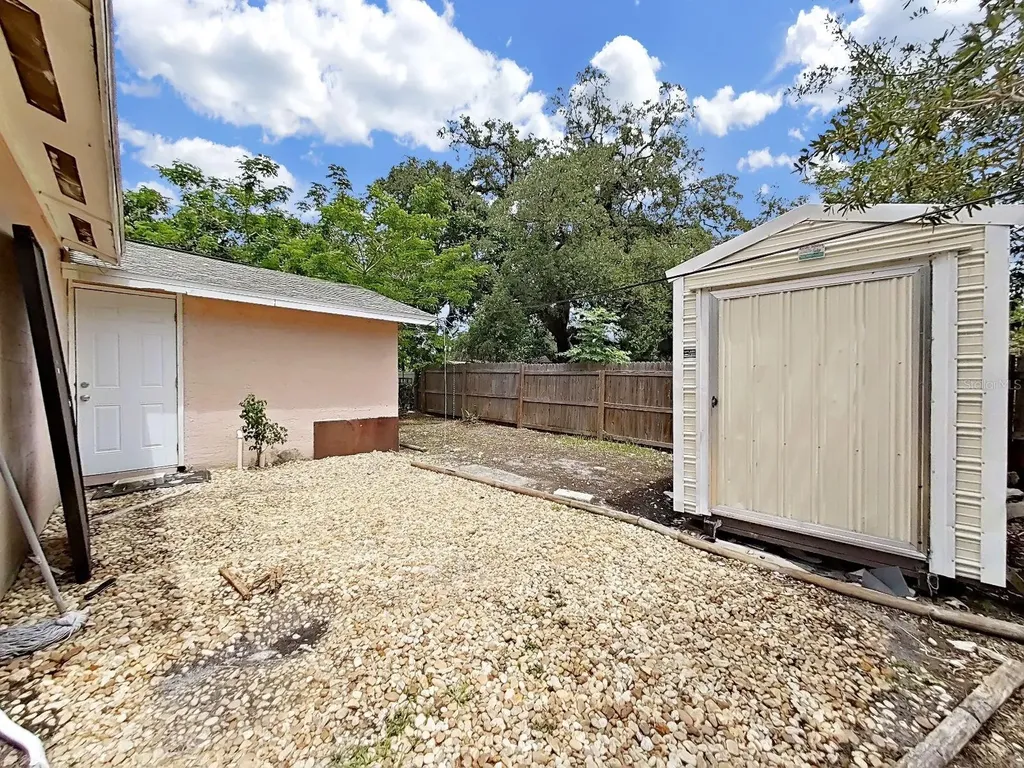 1514 E North Bay Street Tampa FL 33610