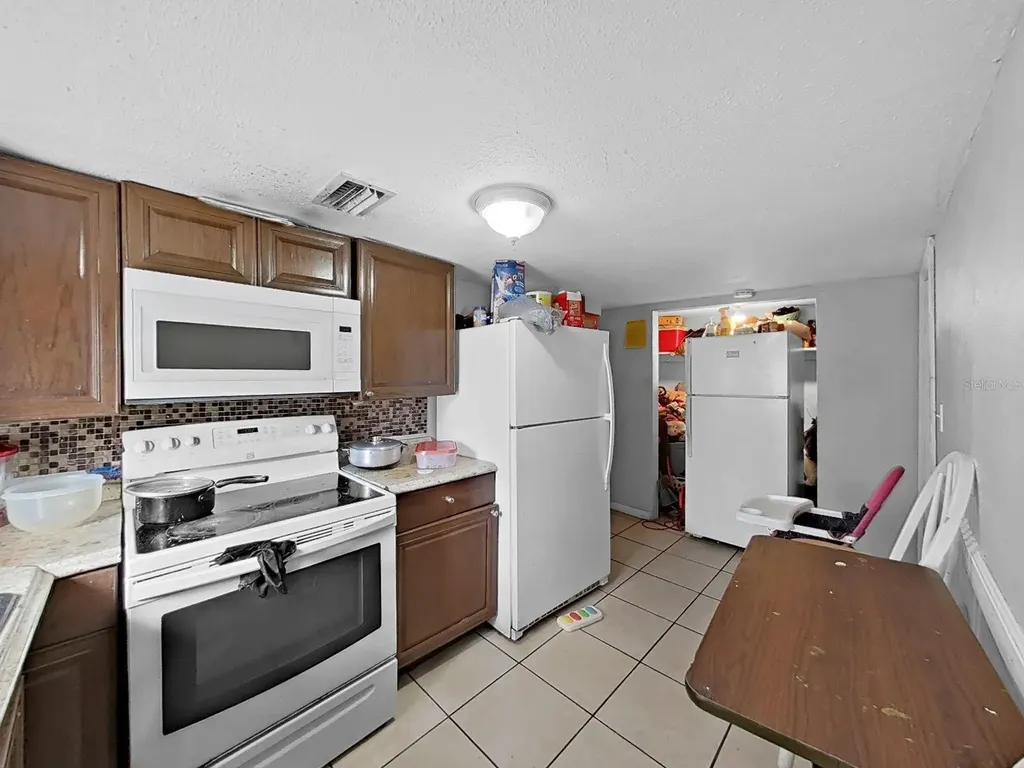 1514 E North Bay Street Tampa FL 33610