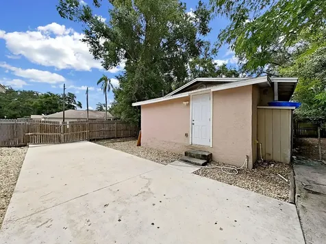 1514 E North Bay Street Tampa FL 33610
