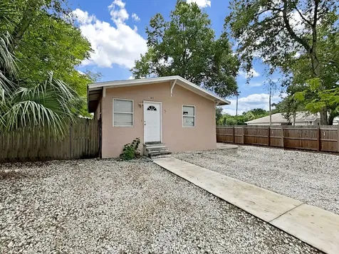1514 E North Bay Street Tampa FL 33610
