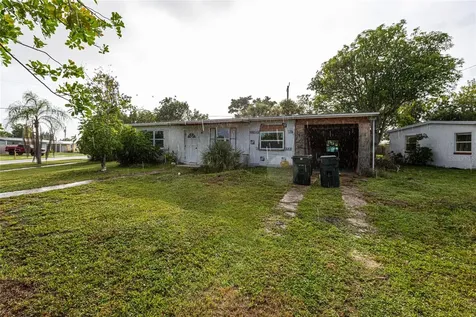 4867 Los Rios Street North Port FL 34287